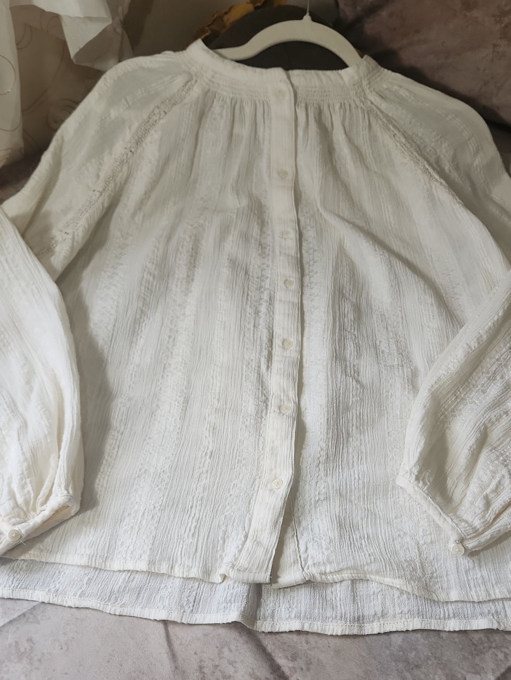 Universal Thread White Button-Front Textured Blouse